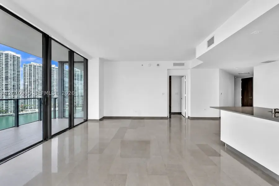 68 SE 6th #1702, Miami, FL 33131 - #3