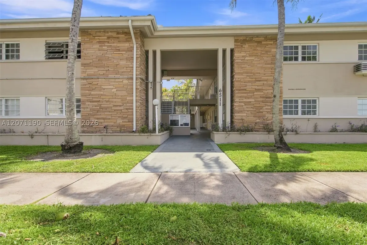 6511 Santona #C6, Coral Gables, FL 33146 - #1