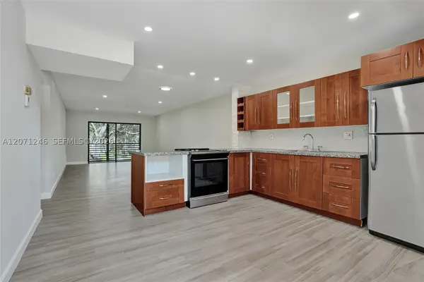 6090 N Sabal Palm #208, Tamarac, FL 33319