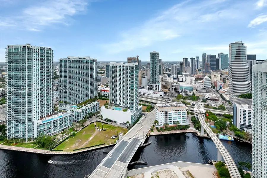 68 SE 6th #3911, Miami, FL 33131 - #3