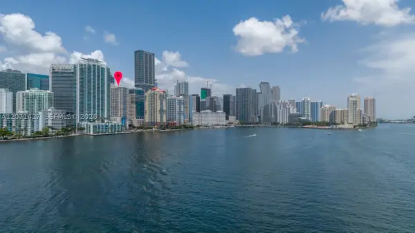 1200 Brickell Bay #3310, Miami, FL 33131