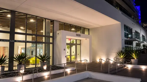1600 SW 1st #303, Miami, FL 33129