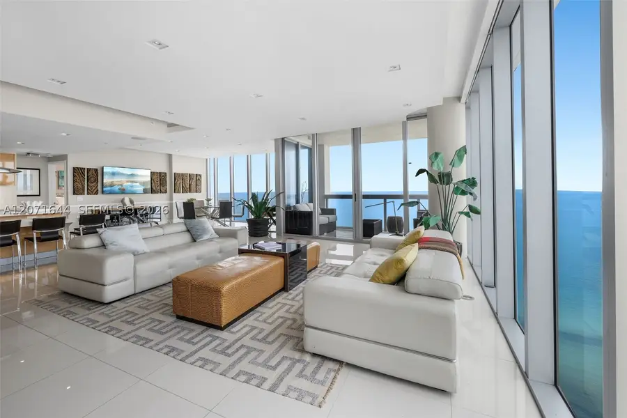6899 Collins #2708, Miami Beach, FL 33141 - #2