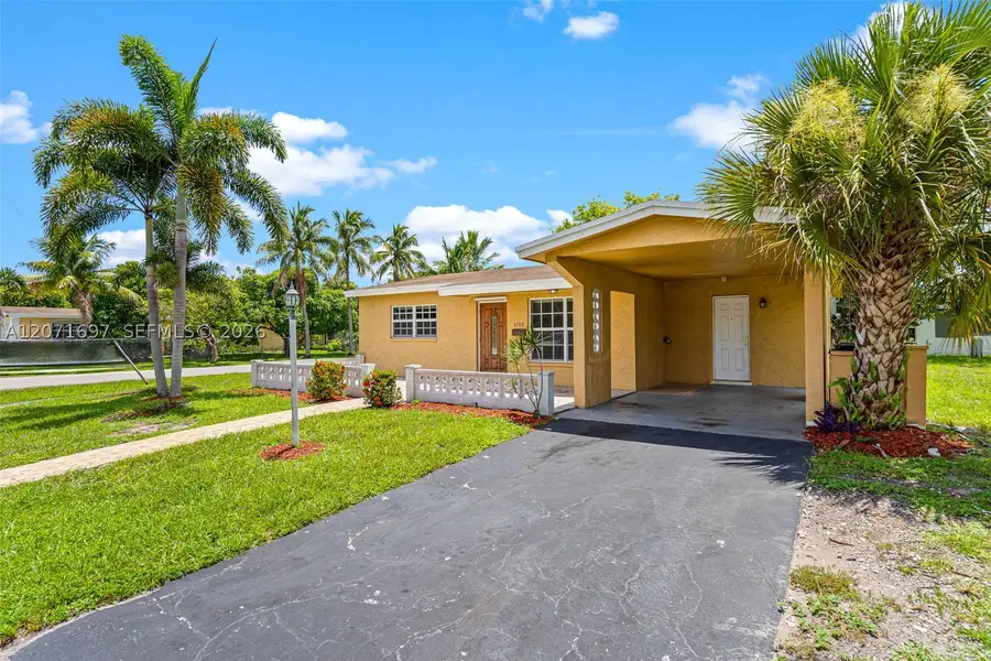 4700 NW 41st, Lauderdale Lakes, FL 33319 - #3