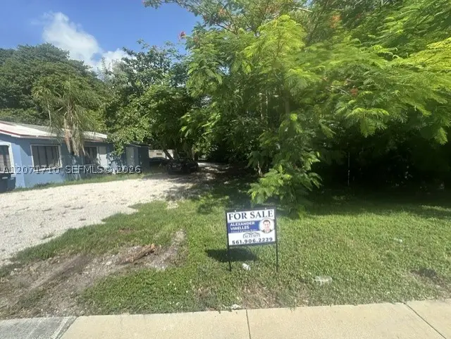12040 W Dixie, North Miami, FL 33161 - #3