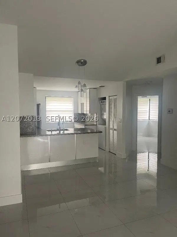Address Withheld By Seller, Plantation, FL 33322