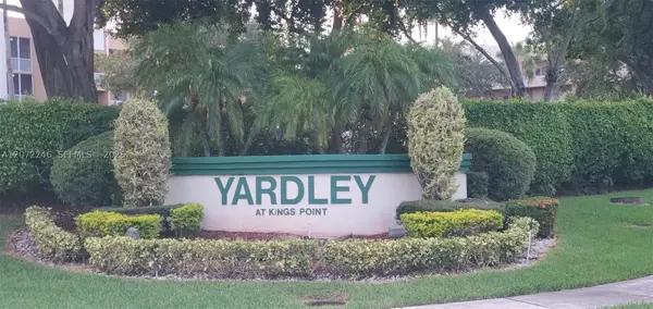 7775 Yardley #211, Tamarac, FL 33321