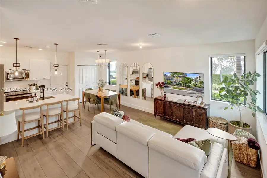 8166 NW 42nd, Doral, FL 33166 - #3