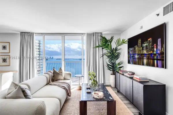1200 Brickell Bay #2501, Miami, FL 33131