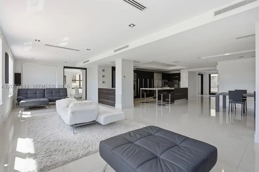 1330 Ocean #3CA, Miami Beach, FL 33139 - #3
