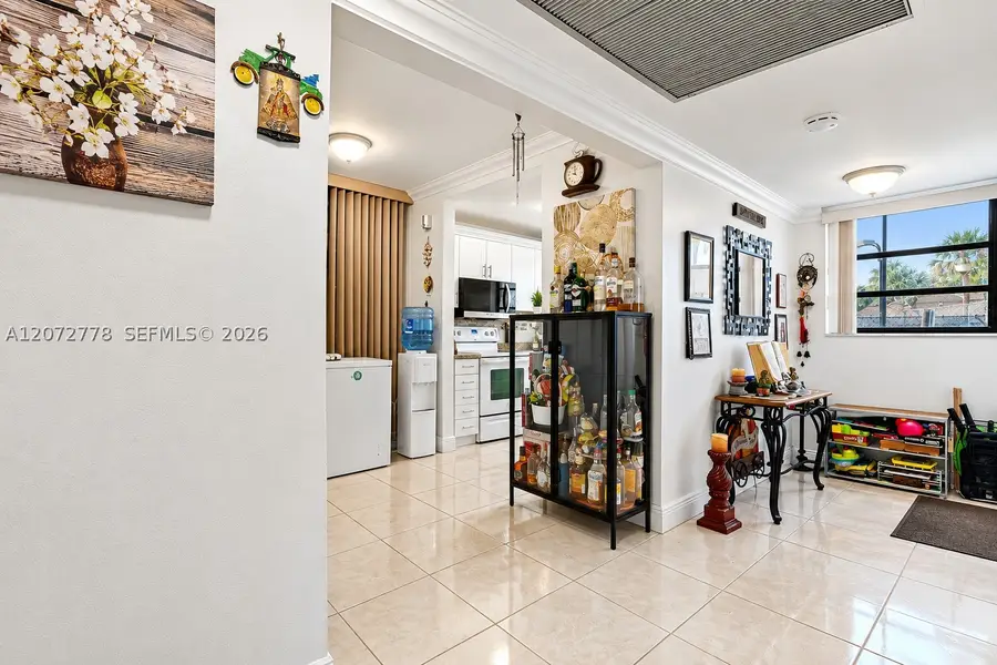 1101 Colony Point #123, Pembroke Pines, FL 33026 - #2