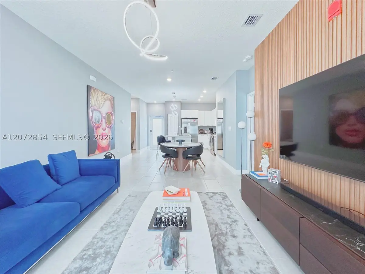 8167 NW 41st #E-410, Doral, FL 33166 - #1