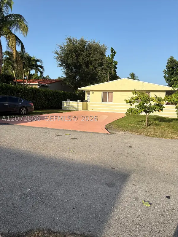 10831 NE 2nd, Miami, FL 33161