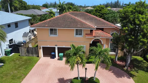 15867 SW 44th, Miami, FL 33185