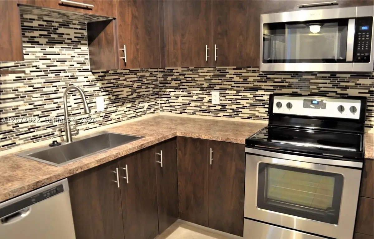 Address Withheld By Seller, Miami, FL 33179 - #1