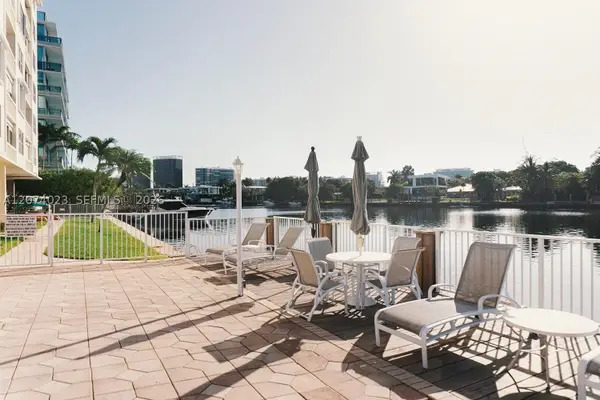 9111 E Bay Harbor #5B, Bay Harbor Islands, FL 33154