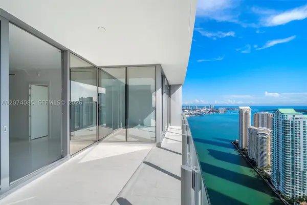 300 Biscayne Blvd #4605, Miami, FL 33131