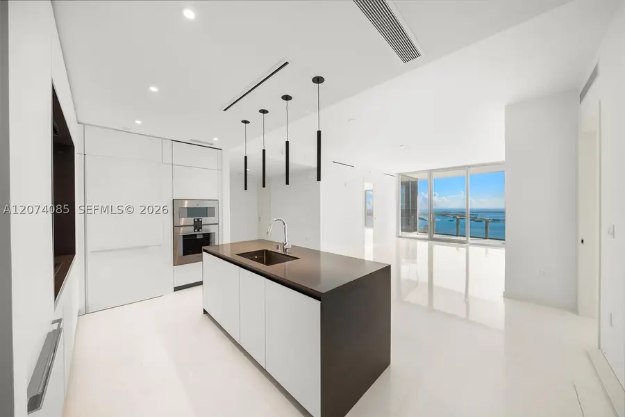 300 Biscayne Blvd #4605, Miami, FL 33131 - #3
