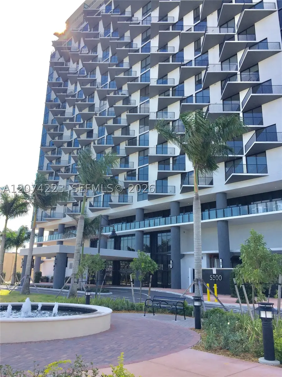 5300 Paseo #410, Doral, FL 33178 - #2