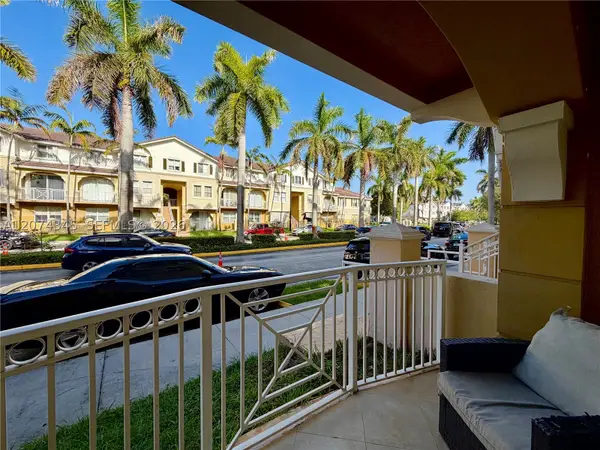 8964 W Flagler #107, Miami, FL 33174