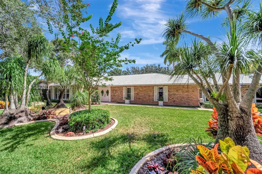 560 W Tropical, Plantation, FL 33317 - #3