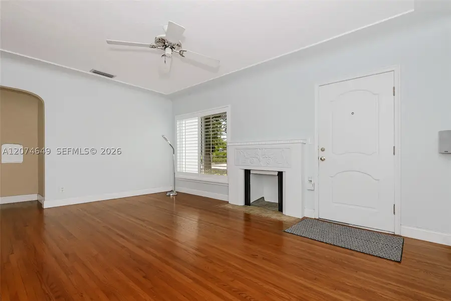 989 Eastward, Miami Springs, FL 33166 - #2