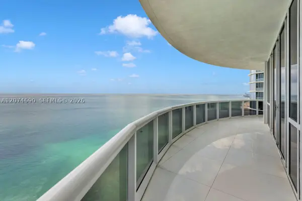 15811 Collins #3001, Sunny Isles Beach, FL 33160