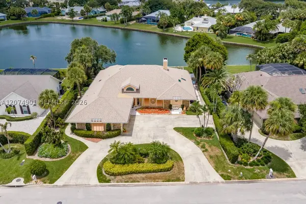 Address Withheld By Seller, Vero Beach, FL 32963
