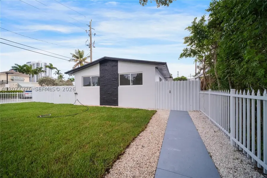 2388-2390 NE 173rd, North Miami Beach, FL 33160 - #2