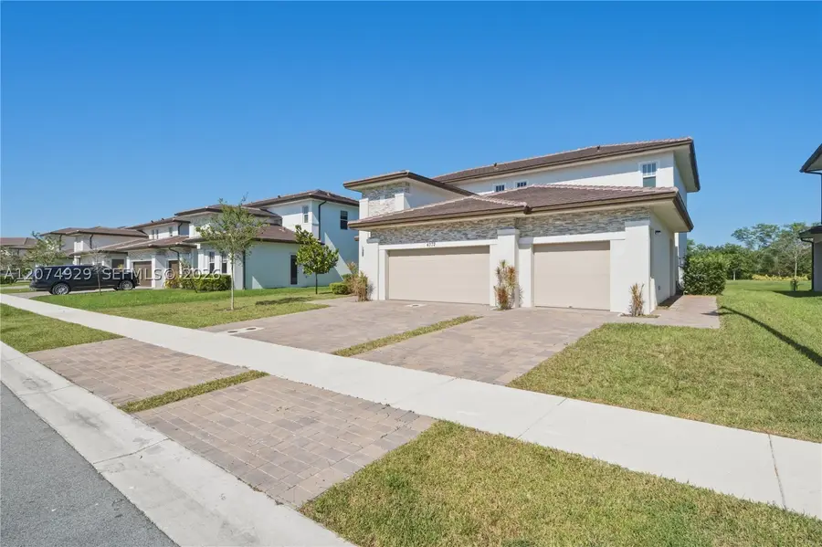 4372 SW 122nd, Davie, FL 33330 - #3