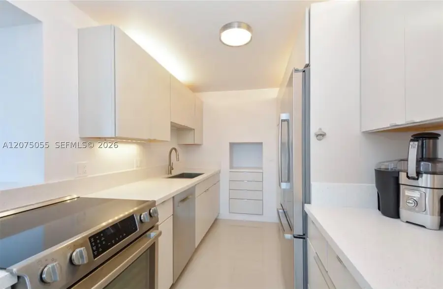209 N Fort Lauderdale Beach #10A, Fort Lauderdale, FL 33304 - #3