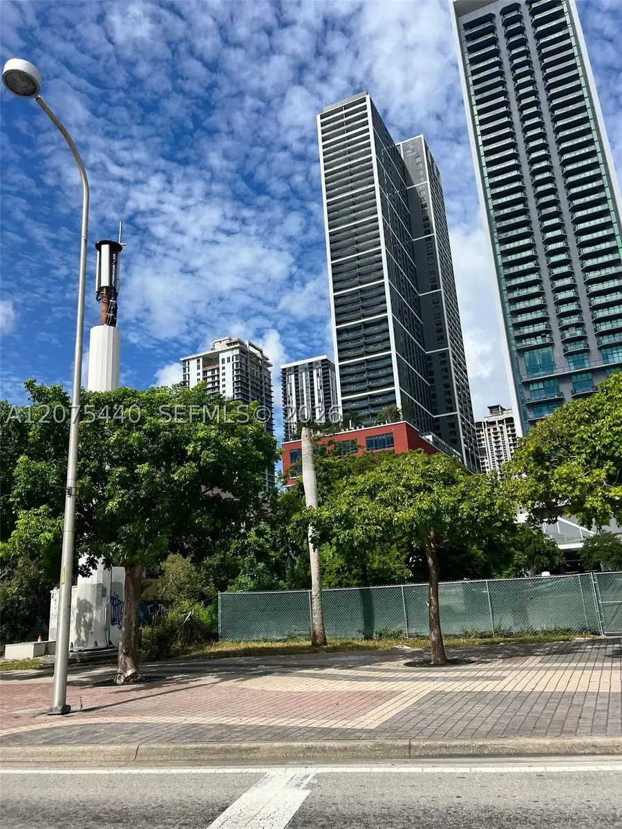 Address Withheld By Seller, Miami, FL 33132 - #2