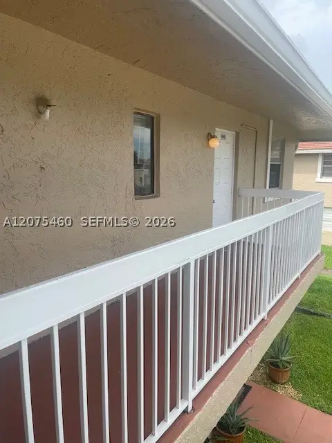 9962 Twin Lakes #7-p, Coral Springs, FL 33071