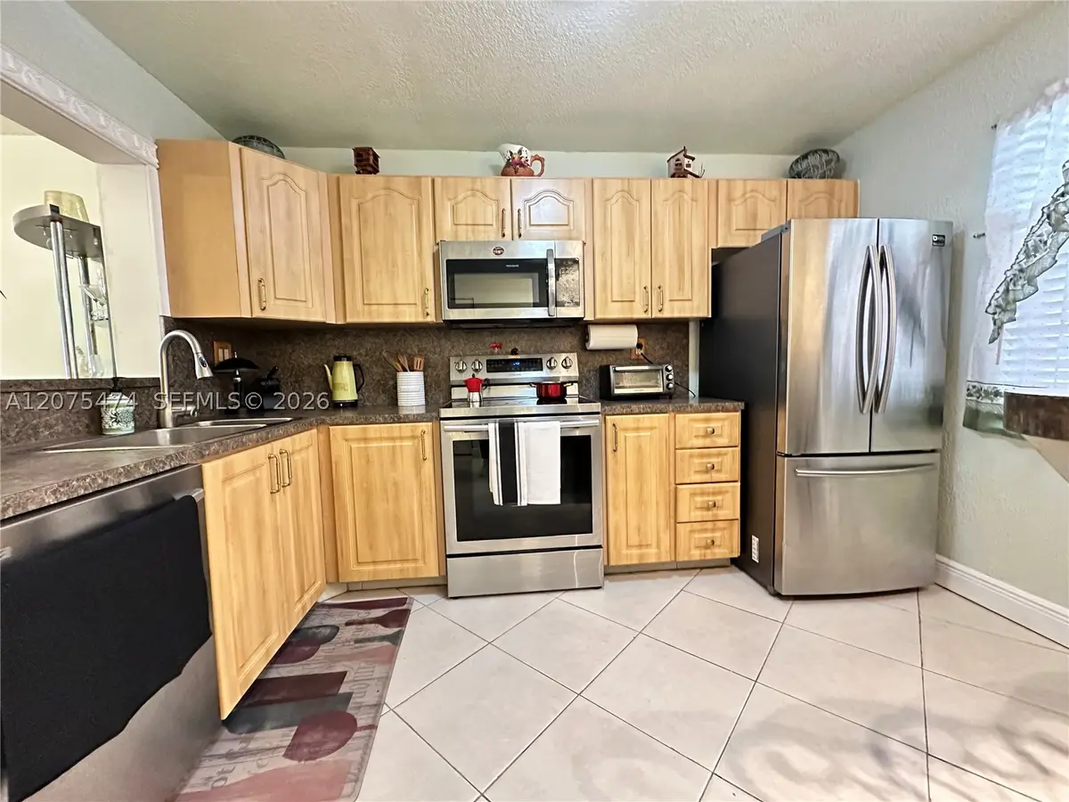 3910 Inverrary #202-B, Lauderhill, FL 33319 - #1