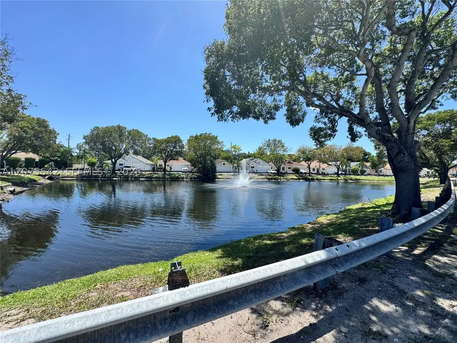 840 W Palm Run, North Lauderdale, FL 33068 - #2