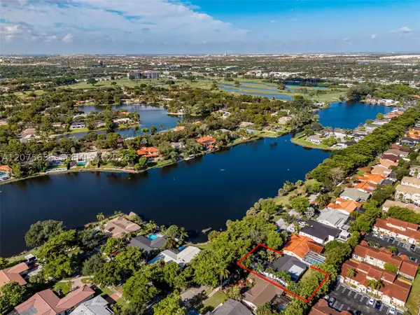 6931 Loch Ness, Miami Lakes, FL 33014