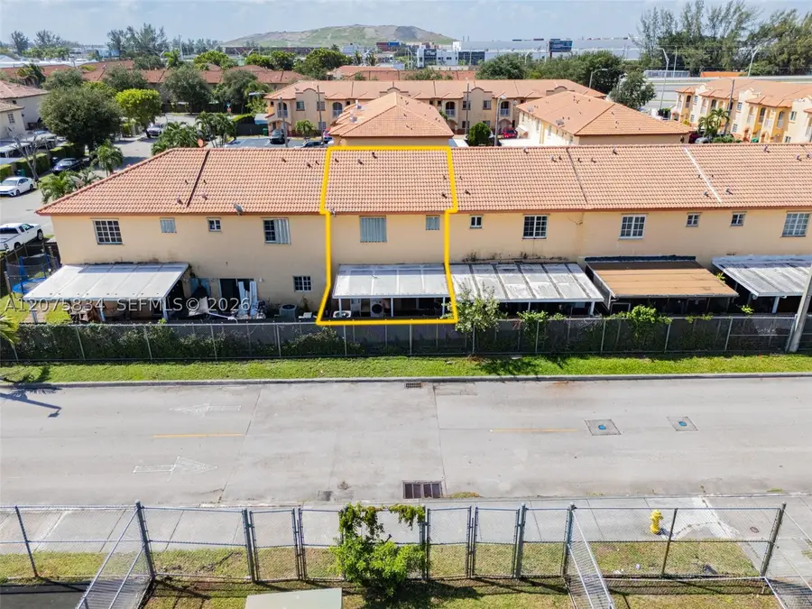 9425 NW 114th #3, Hialeah Gardens, FL 33018 - #3