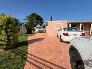 17201 NW 54th, Miami Gardens, FL 33055 - #2