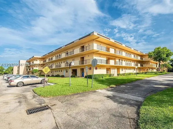 201 Berkley #102, Hollywood, FL 33024
