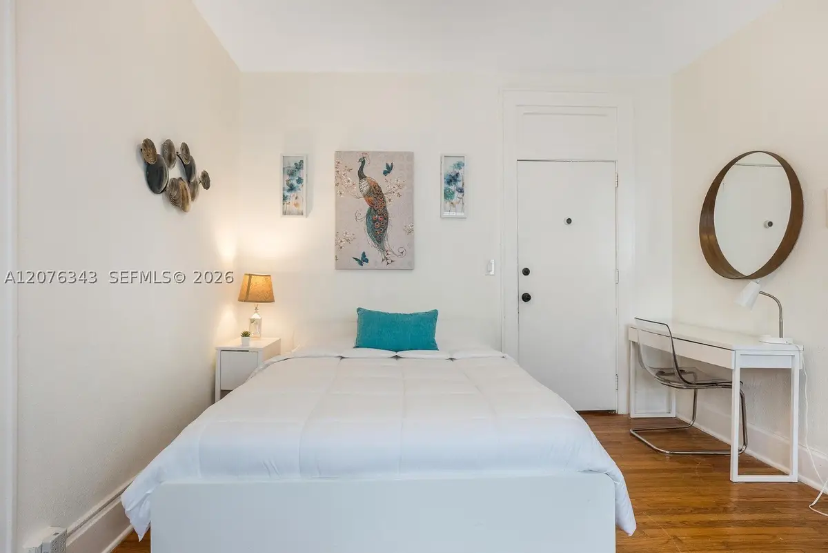 124 Mendoza #4, Coral Gables, FL 33134 - #1