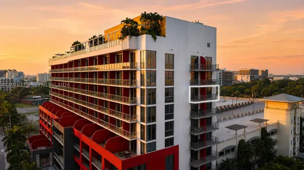 90 NE 32nd #1013, Miami, FL 33127
