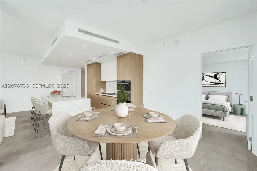 2411 Laguna #2511, North Miami, FL 33181 - #2