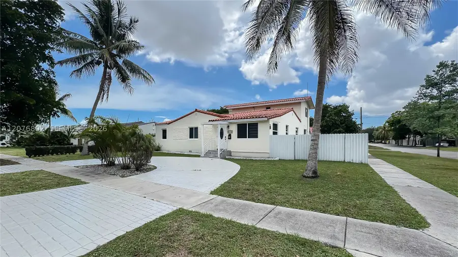 970 Plover, Miami Springs, FL 33166 - #2