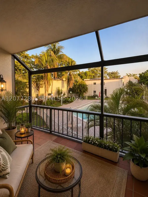 301 N Pine Island #220, Plantation, FL 33324