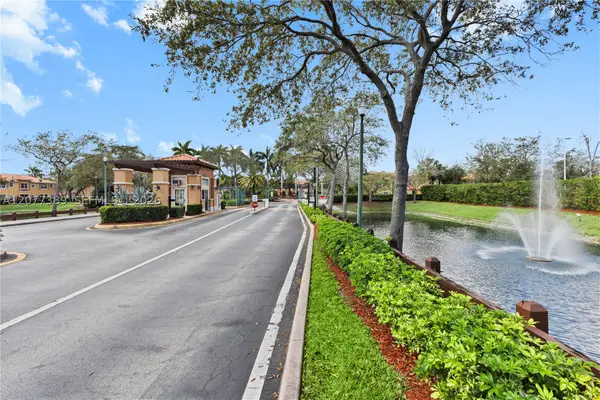 2312 Coral Reef #4704, Dania Beach, FL 33312