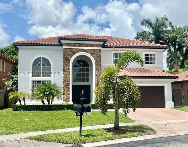 912 NE 35th, Homestead, FL 33033