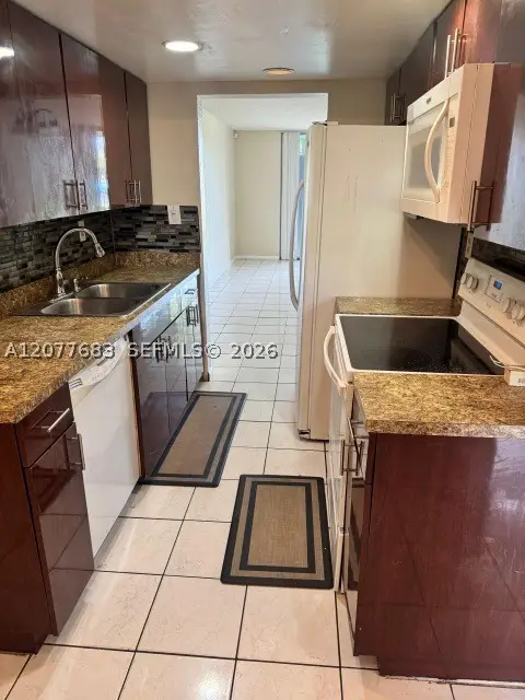 3361 NW 47th #134, Lauderdale Lakes, FL 33319