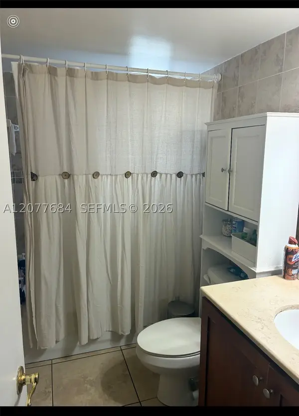 4550 NW 9th #821E, Miami, FL 33126