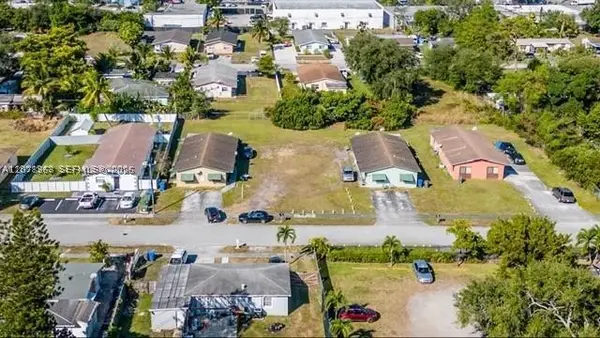 5649 SW 27th, West Park, FL 33023
