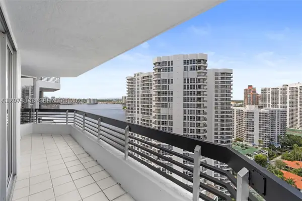 19195 NE 36th #2502, Aventura, FL 33180